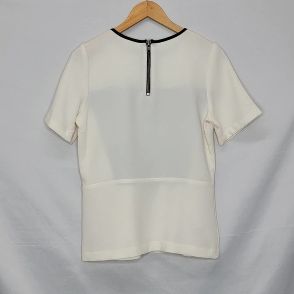 BCBGENERATION Short Sleeve Professional Blouse - Picture 4 of 11